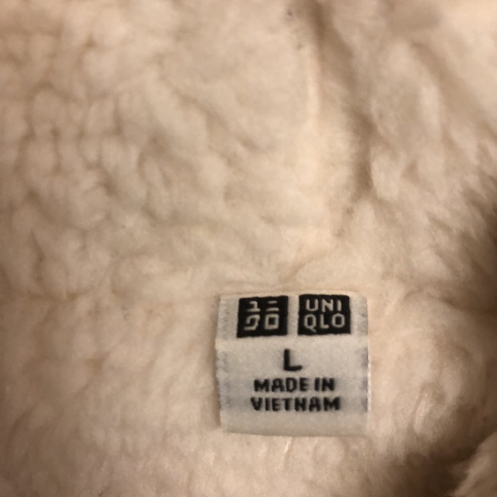Uniqlo Hoodie With Soft Fuzzy Lining - image 4